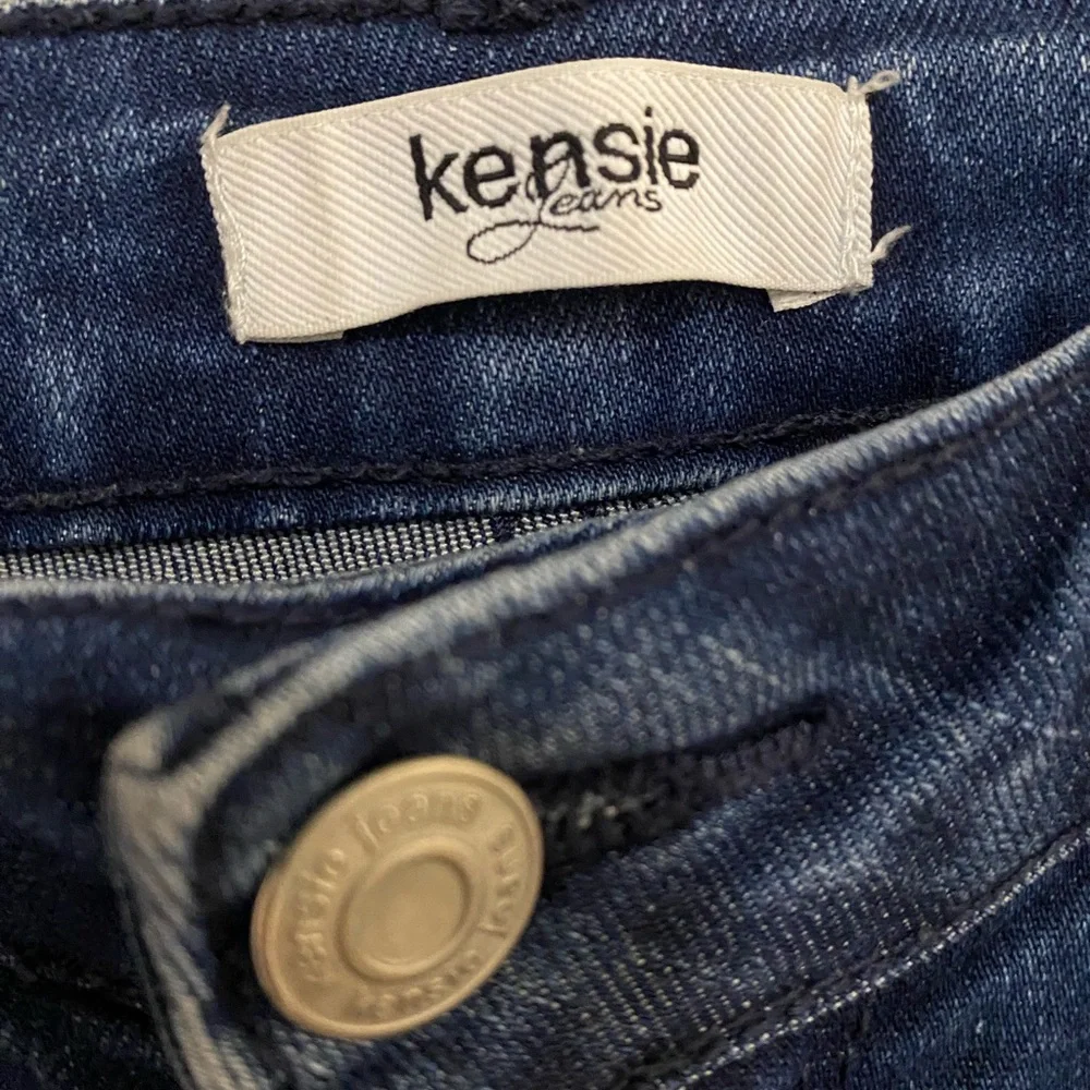 Classic Blue Women's Jeans - Picture 4 of 8